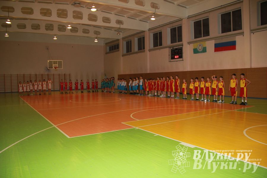 Великолукские баскетболисты стали победителями междугородних соревнований по баскетболу