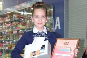 Названа победительница конкурса «Маленькая Красавица Великие Луки 2013»