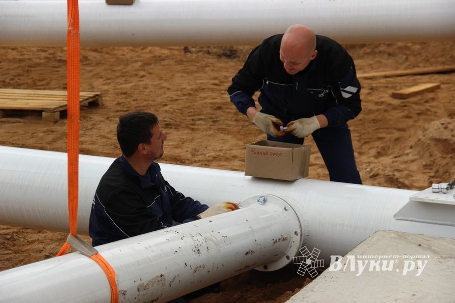 Колесу обозрения делают ноги (ФОТО)