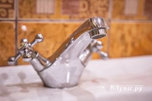 В Великих Луках 19–20 августа отключат горячее водоснабжение из-за плановых огневых работ