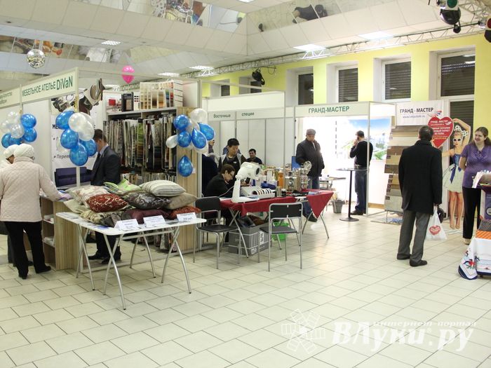 Шестая великолукская универсальная выставка открылась в Великих Луках (фото + видео)