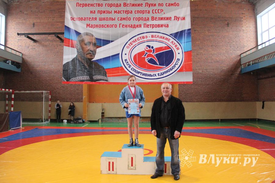 В Великих Луках прошли соревнования по самбо (ФОТО)