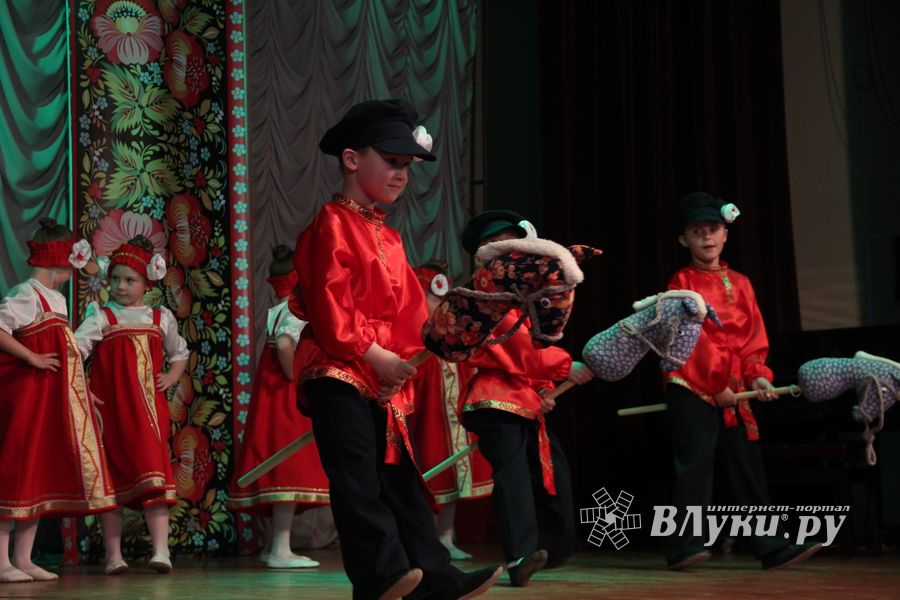 «Великолукская Веснянка»: детские сады 