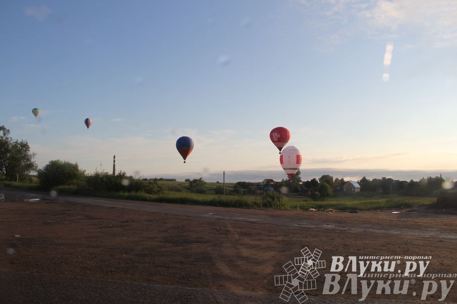 Пилоты совершили третий спортивный полет