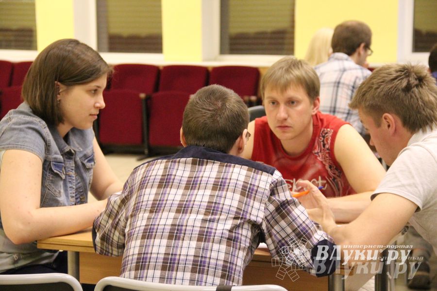 В Великих Луках прошла финальная игра «Что? Где? Когда?» (фото)