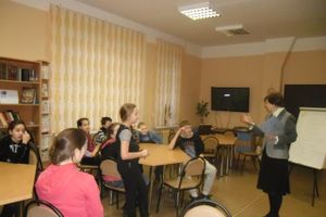 В городской детской библиотеке им. А.Гайдара прошла познавательная программа «Удивительные истории о русском языке» (фото)