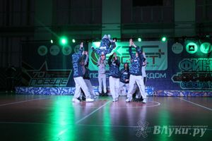 В Великих Луках прошли финальные игры Чемпионата ШБЛ «КЭС-БАСКЕТ» (фото)