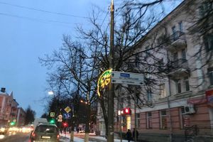 Великие Луки «теряют» праздничный вид (ФОТО)