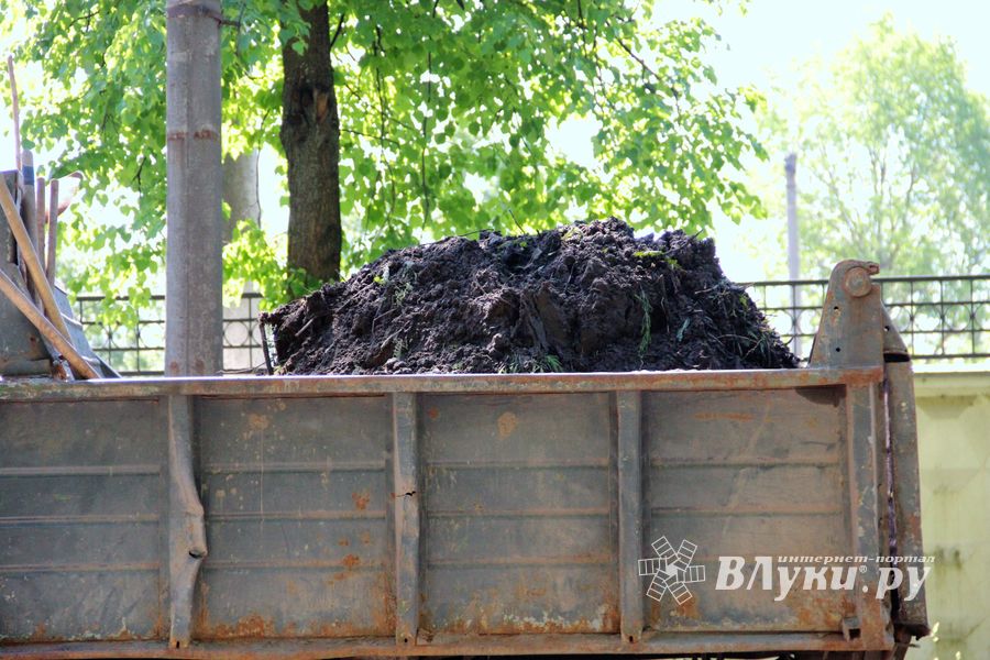 Фотофакт: пр-т Гагарина чистят