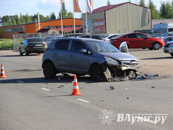 ДТП с участием трёх автомобилей на улице Гоголя (ФОТО)