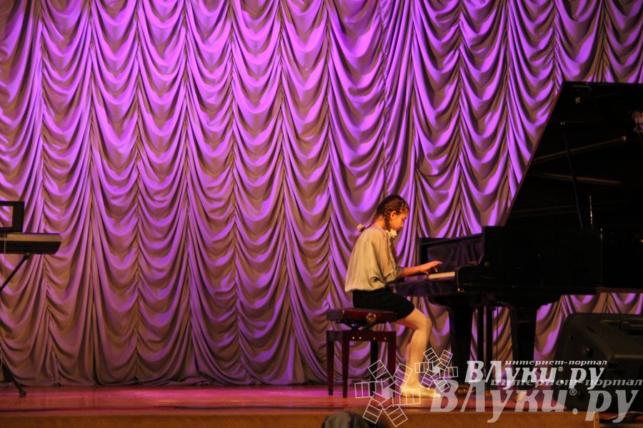 В Великих Луках детская филармония открыла свой 33 сезон (фото)