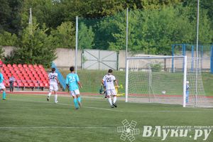 В Великих Луках состоялся матч «Луки-Энергия» — «Звезда» (Санкт-Петербург)