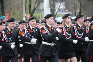 В Великих Луках прошел Парад Победы (ФОТО)