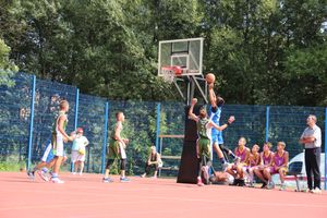 В Великих Луках прошли спортивные мероприятия, приуроченные ко Дню физкультурника (ФОТО)