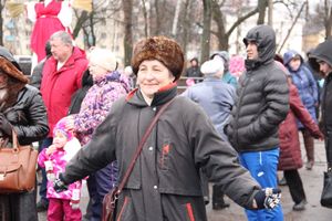 В Великих Луках сожгли Масленицу (фото)