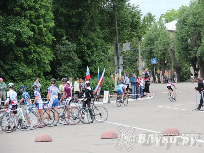 Гонка-критериум по велосипедному спорту