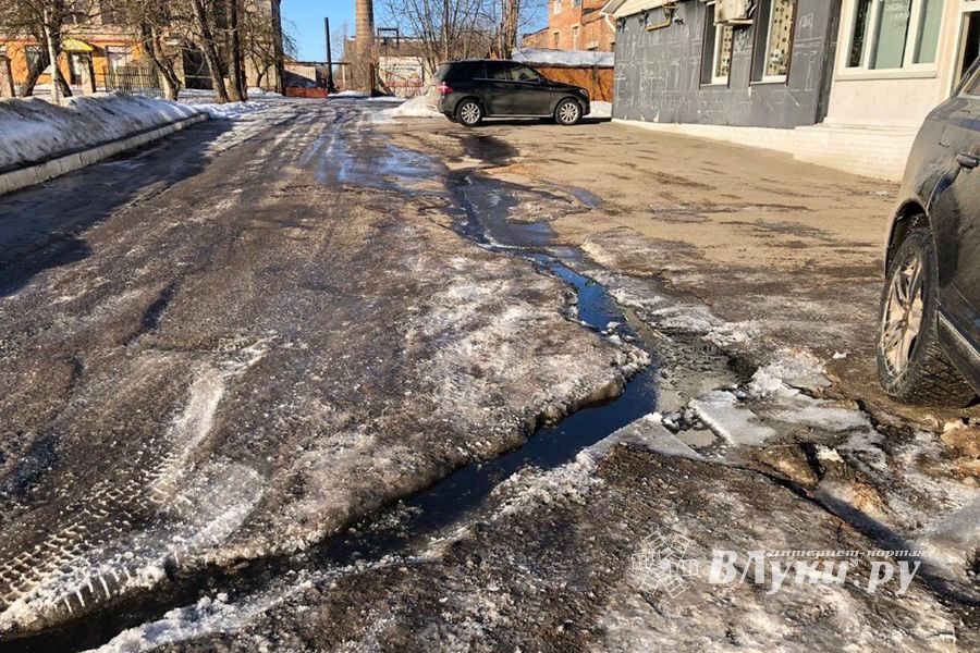 Новая речка появилась в Великих Лука (ФОТО; ВИДЕО)