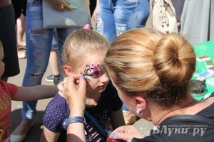 День защиты детей отпраздновали В Великих Луках (фото)