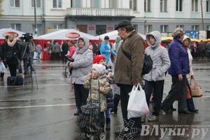 ​Универсальная торговая ярмарка «Осень – 2014» состоялась  в Великих Луках