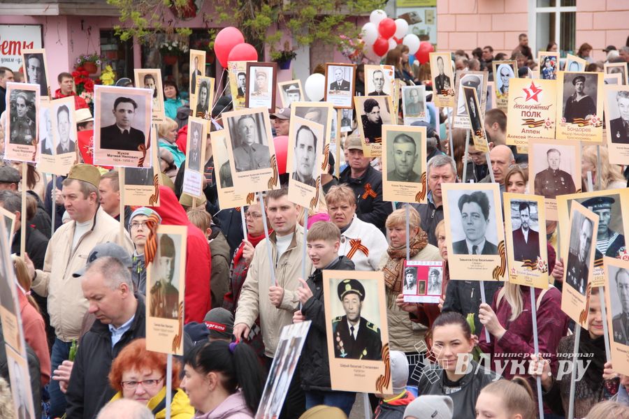 В Великих Луках отмечают День Победы (ФОТО)