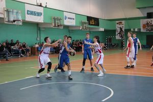 В Великих Луках завершился Международный турнир по баскетболу (ФОТО)