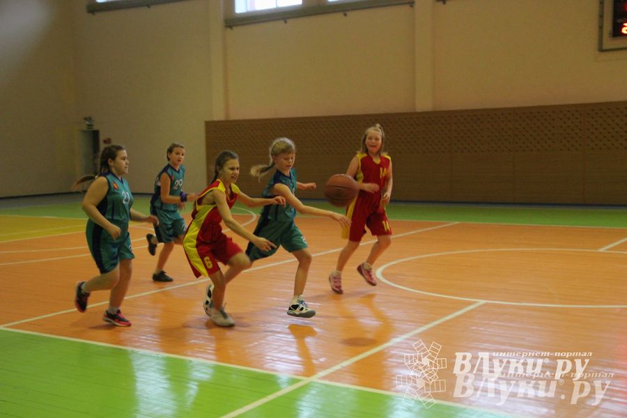 Великолукские баскетболисты стали победителями междугородних соревнований по баскетболу