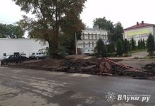 Возле Свято-Вознесенского собора в Великих Луках ведутся дорожные работы (фото)