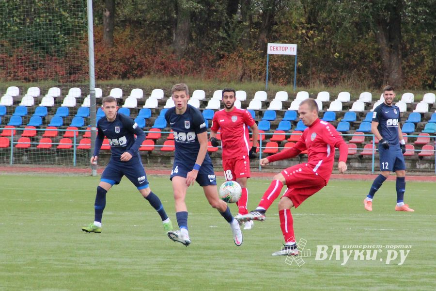 «Луки-Энергия» уступила «Ленинградцу» в домашнем матче (ФОТО)