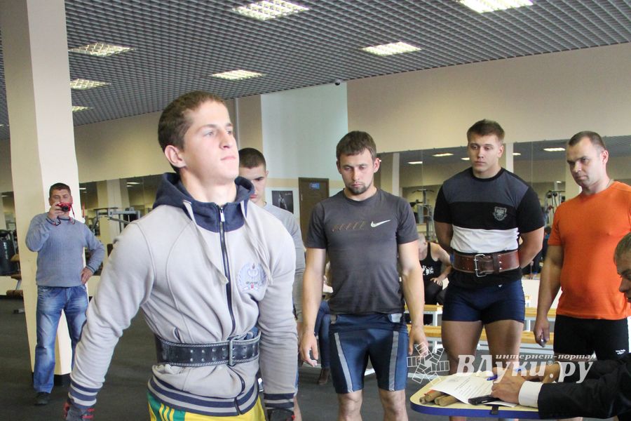Первенство города по классическому жиму штанги и армлифтинг
