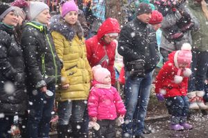 В Великих Луках сожгли Масленицу (фото)