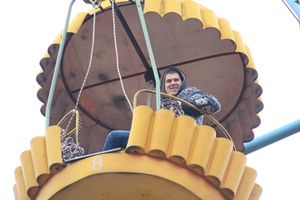 В Великих Луках в Парке культуры и отдыха полным ходом идёт подготовка празднования Масленицы (фото)