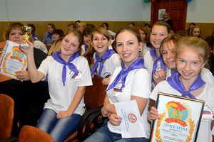 В Переслегинской гимназии прошел конкурс агитбригад: «Быть успешным, бодрым, смелым, мужественным и умелым!» (фото)