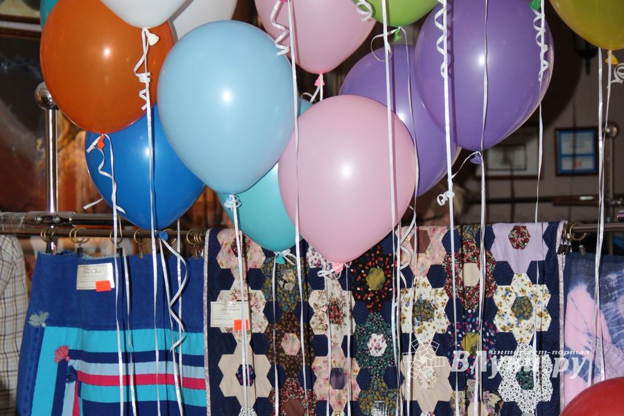 В Художественном салоне наградили победителей фотоконкурса «С днём рождения, любимый город!» (фото)