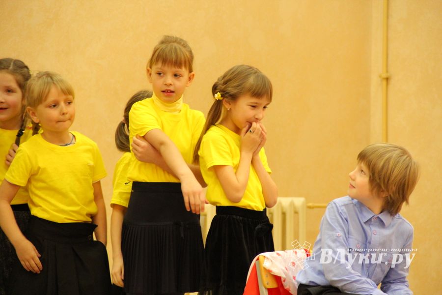 В школе №13 прошёл конкурс «А ну-ка, девочки!» (ФОТО)