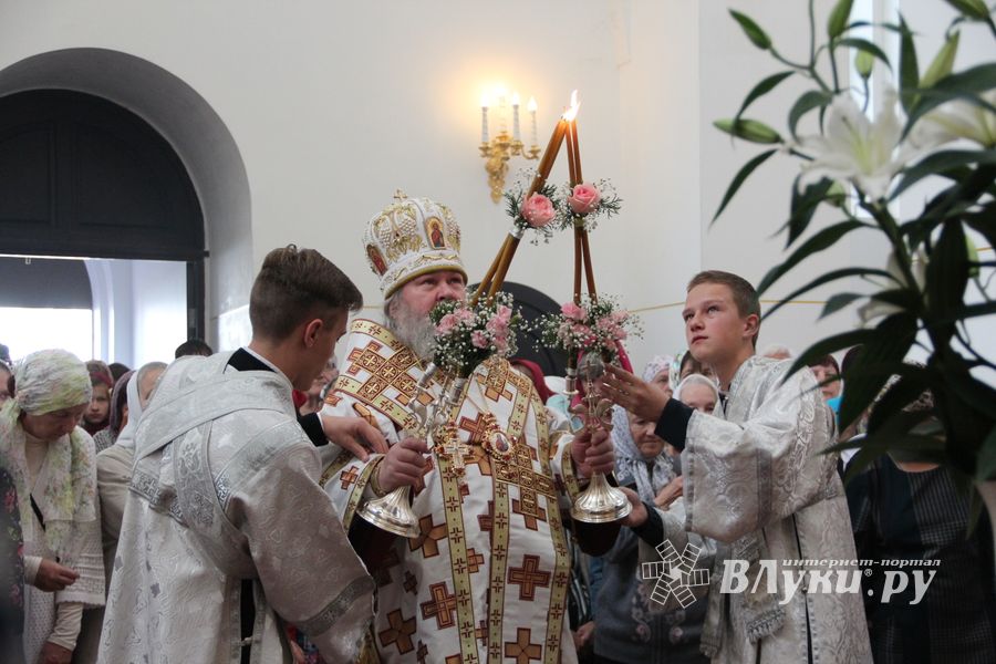 Освящение Храма святителя Тихона, Патриарха Всероссийского, святых Новомучеников и Исповедников Российских (ФОТО)