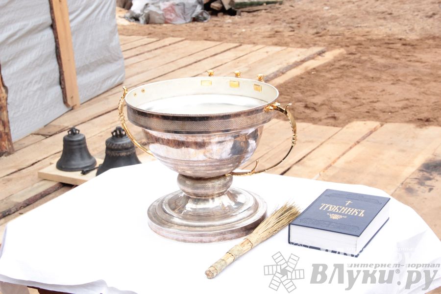 Освящение колоколов храма святителя Тихона