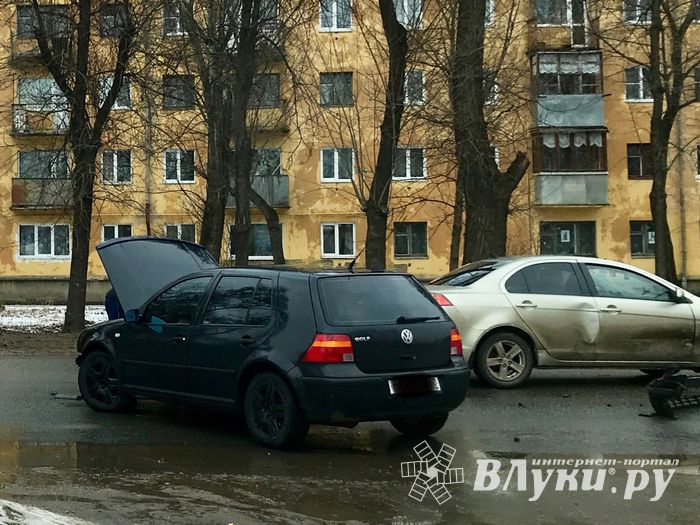 ДТП на выезде с АЗС на проспекте Гагарина (ФОТО)