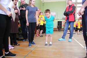 В Великих Луках проходят спортивные соревнования среди дошколят «Юные олимпионики» (ФОТО)