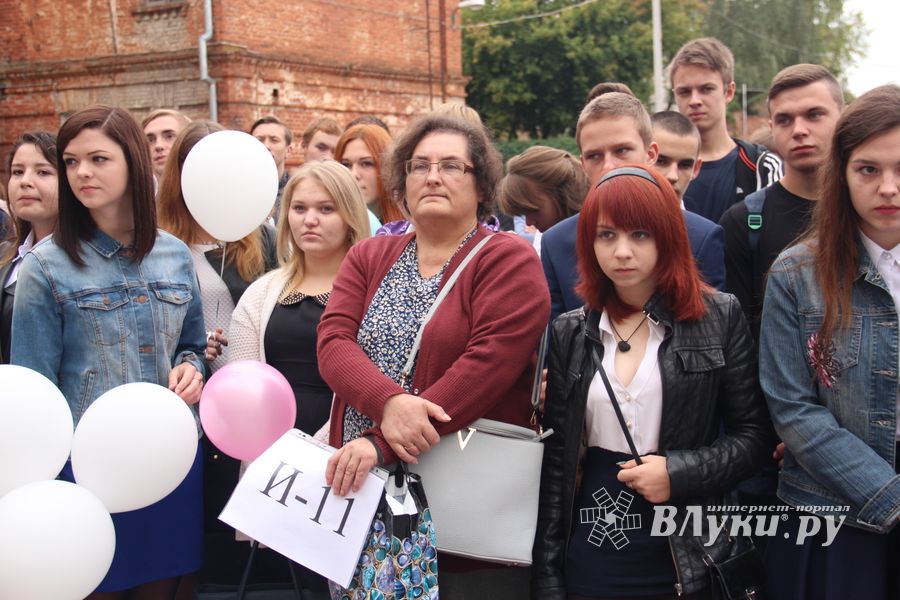 ВГСХА встретила первокурсников пирогами (ФОТО)