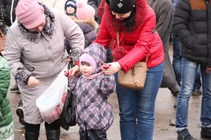 В Великих Луках сожгли Масленицу (фото)