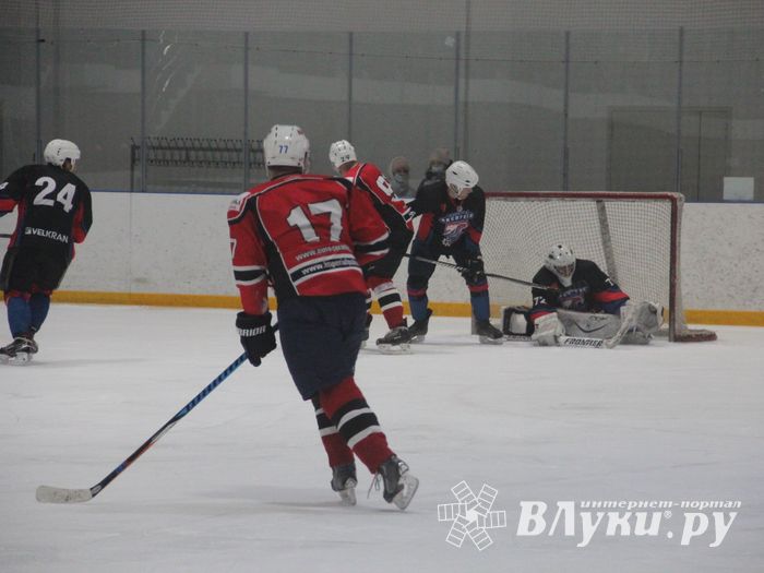 ХК «Экспресс» одержал победу над ХК «Евро-Керамика» в рамках НХЛ (ФОТО)