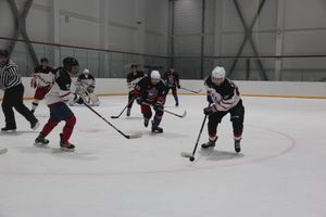 Два зоккейных матча прошли в Великих Луках в рамках Чемпионата города (ФОТО)