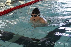 В Великих Луках прошли соревнования по плаванию «Весёлый дельфин» 