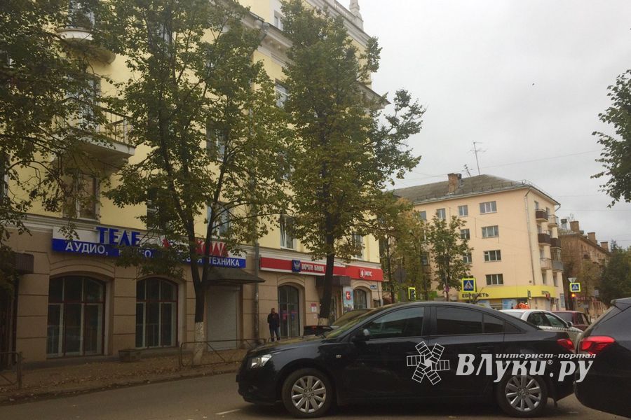 В Великих Луках столкнулись два Шевроле (ФОТО)