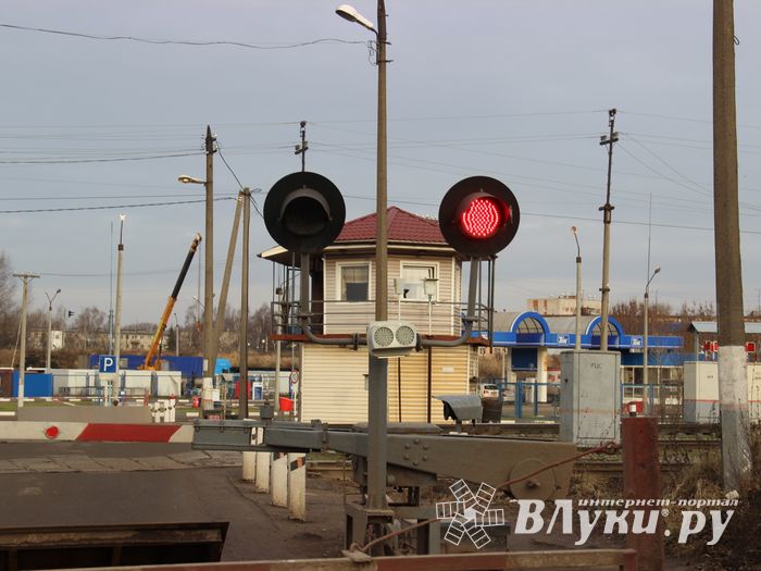 Самарский переезд закрыт (ФОТО)
