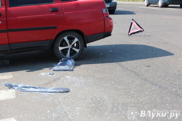 ДТП на наб. Л. Шмидта (ФОТО)