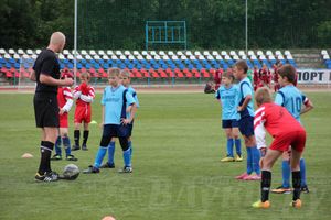 «Кожаный мяч» в Великих Луках