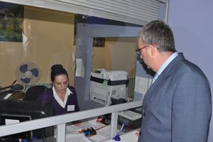 «Власти Великих Лук работают в правильном направлении», – считает главный федеральный инспектор по Псковской области А. В. Устинов (фото)