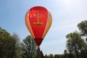 Шар, посвященный 850-летию города, поднялся над Великими Луками (ФОТО)