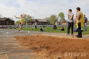 Ученики великолукской Кадетской школы стали победителями в командном зачете на Открытом Чемпионате и Первенстве по легкой атлетике (фото)